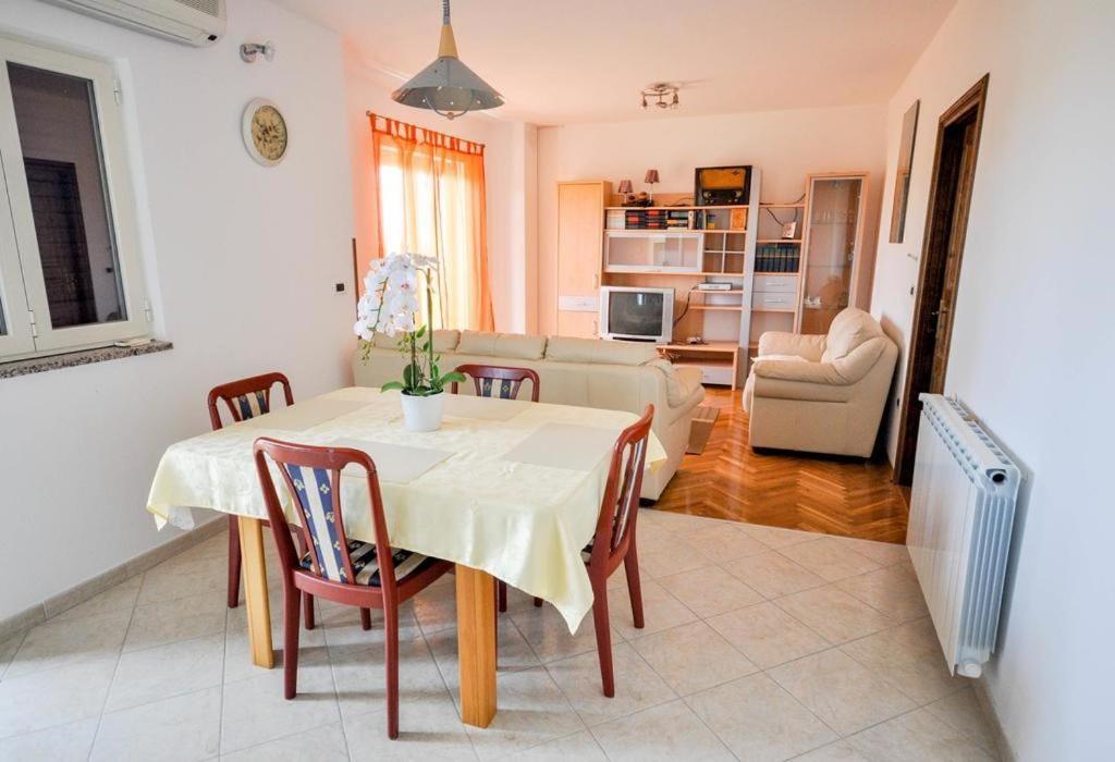 Angela Διαμέρισμα Novigrad Istria Εξωτερικό φωτογραφία